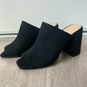 APT 9 Black Suede Open Toed Block Heels ✨